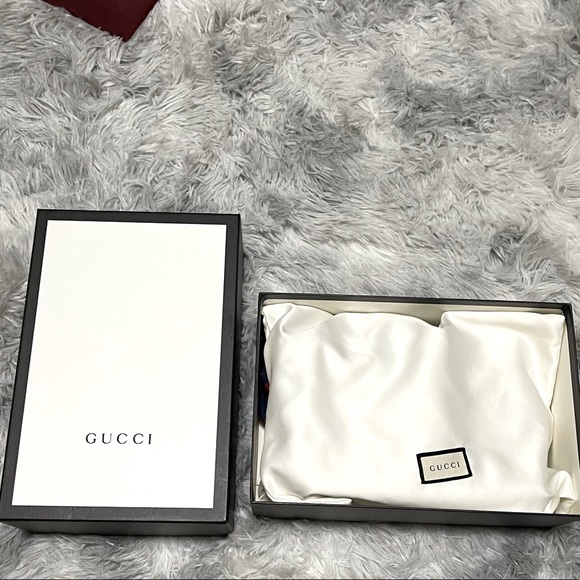 Gucci Sylvie Leather Mini Chain Bag - Picture 8 of 15